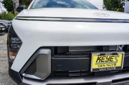 Hyundai Kona SEL Premium FWD 2026 — side view