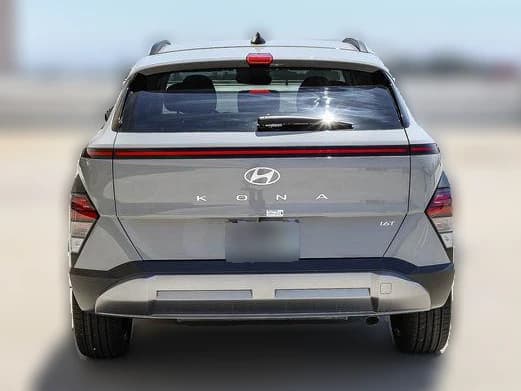 Hyundai Kona SEL Premium FWD 2026 — side view