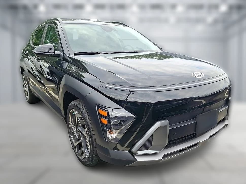Hyundai Kona SEL Premium FWD 2026 — side view