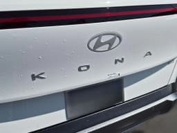 Hyundai Kona Limited FWD 2026 — side view