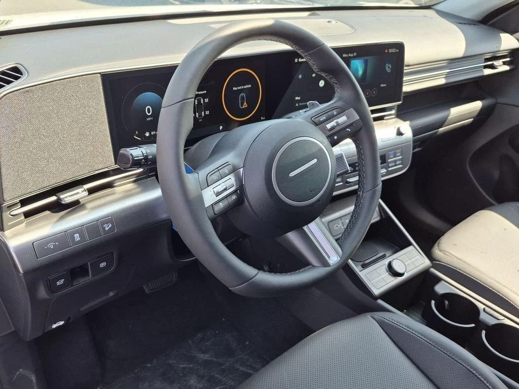 Hyundai Kona Limited FWD 2026 — side view