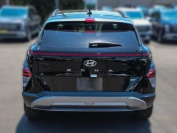 Hyundai Kona Limited FWD 2026 — side view