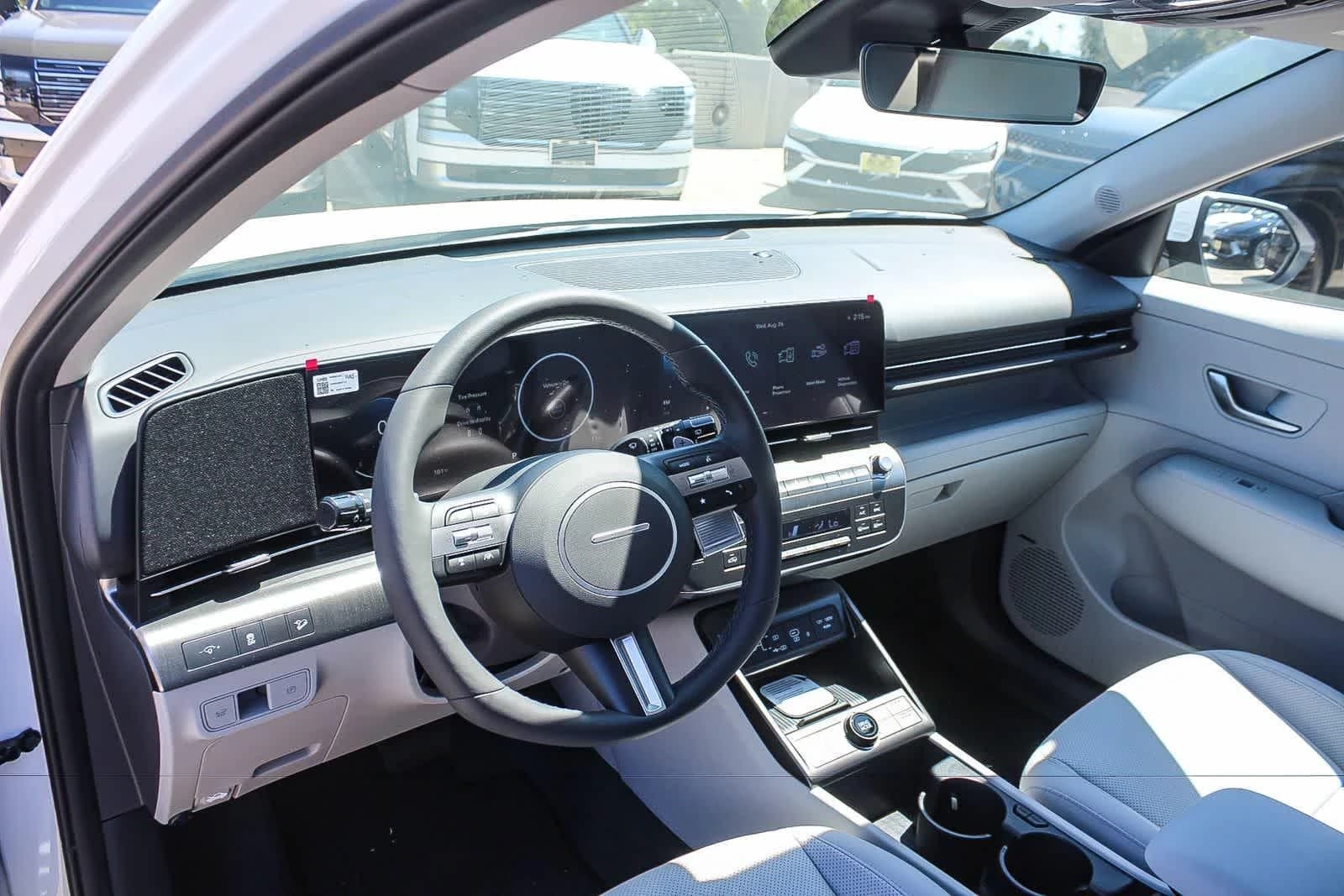 Hyundai Kona Limited FWD 2027 — side view