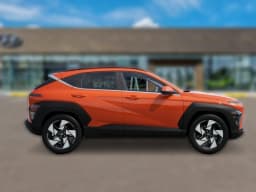Hyundai Kona Limited FWD 2026 — side view