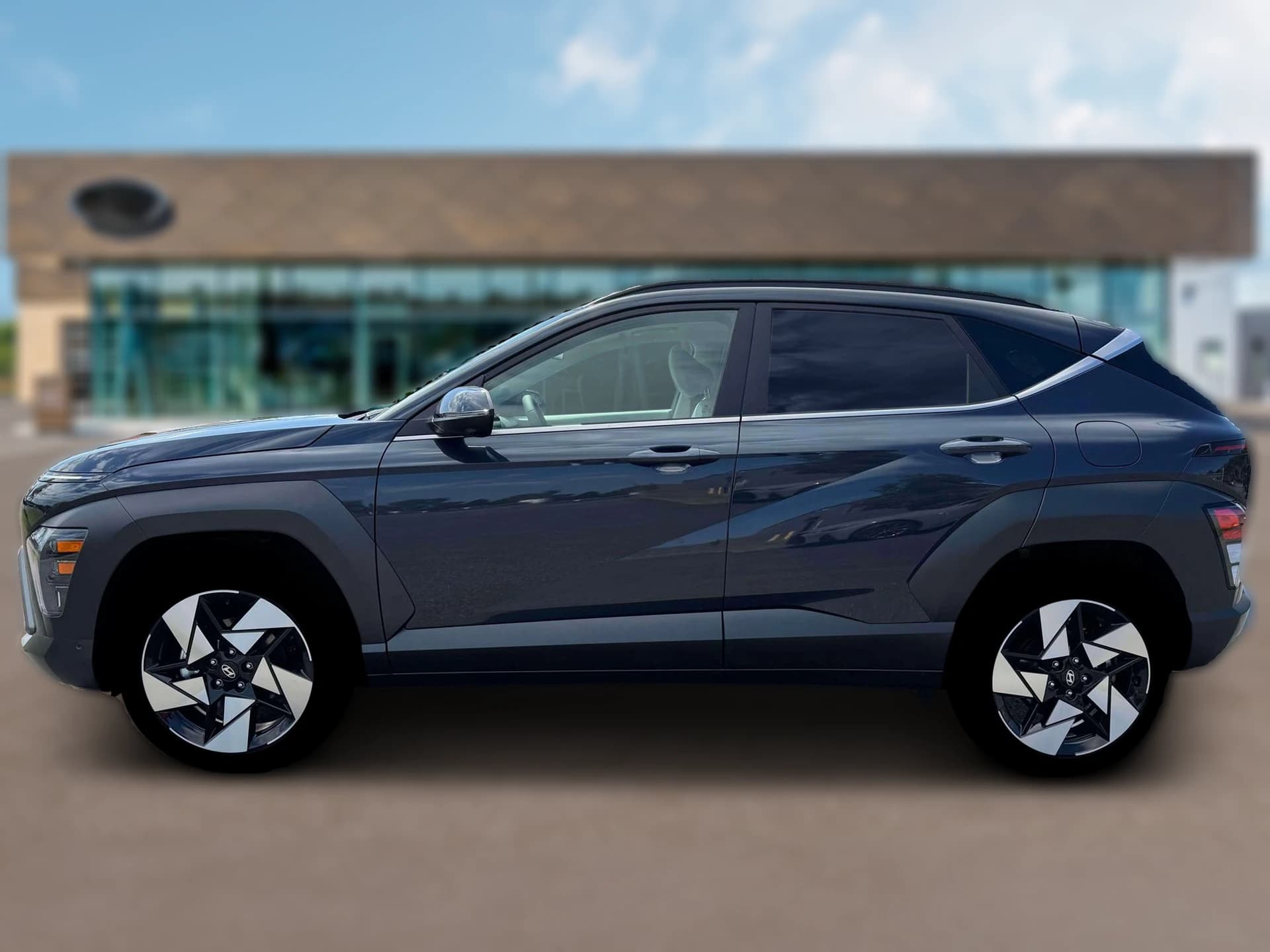 Hyundai Kona Limited FWD 2026 — side view