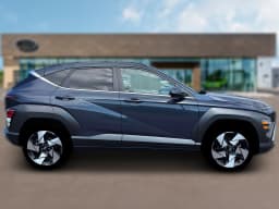 Hyundai Kona Limited FWD 2026 — side view