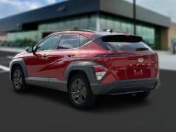 Hyundai Kona SEL Sport FWD 2027 — side view