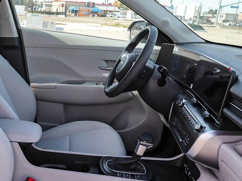 Hyundai Kona SEL Sport FWD 2026 — side view