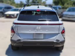 Hyundai Kona SEL Sport FWD 2026 — side view