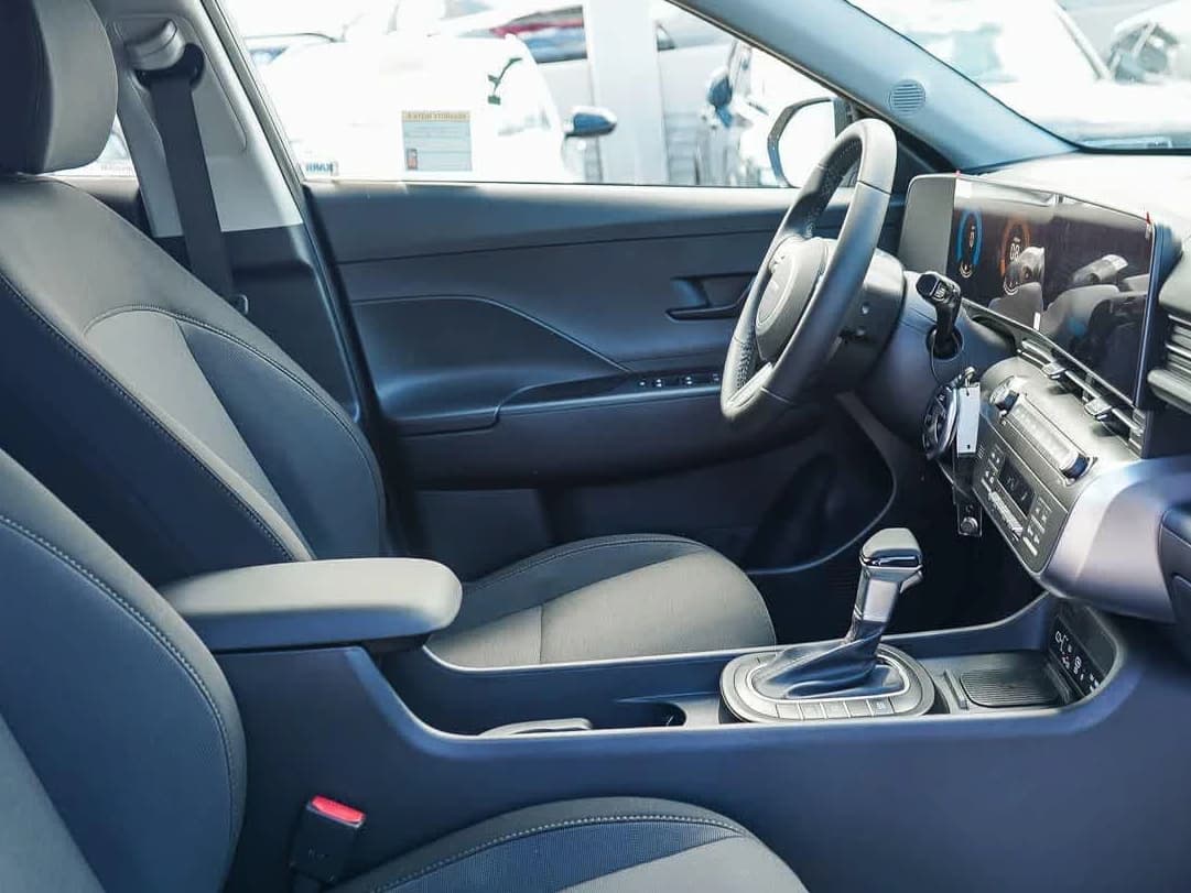Hyundai Kona SEL Sport FWD 2026 — side view