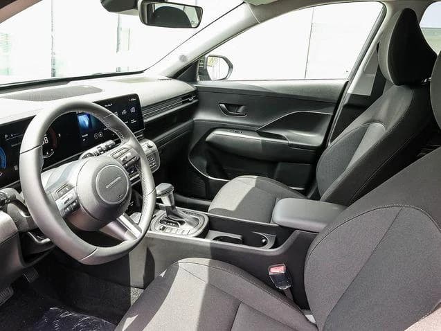 Hyundai Kona SEL Sport FWD 2027 — side view