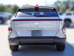 Hyundai Kona SEL Sport FWD 2027 — side view