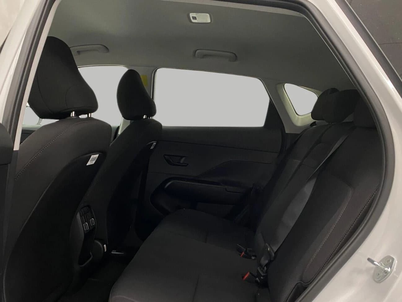 Hyundai Kona SEL Sport AWD 2027 — side view