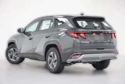 Hyundai Tucson Hybrid SE FWD 2026 — side view