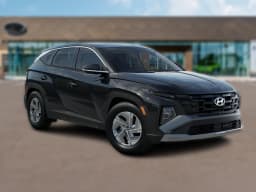 Hyundai Tucson Hybrid SE FWD 2026 — side view