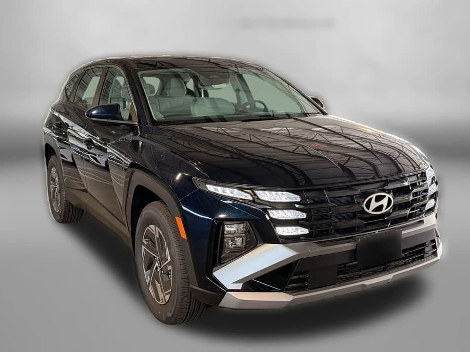 Hyundai Tucson Hybrid Blue SE AWD 2026 — side view