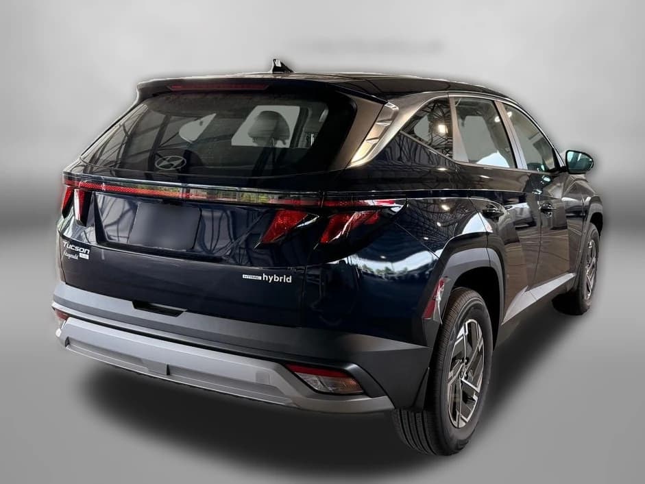 Hyundai Tucson Hybrid Blue SE AWD 2026 — side view