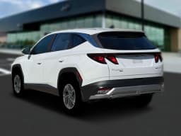 Hyundai Tucson Hybrid Blue SE AWD 2026 — side view