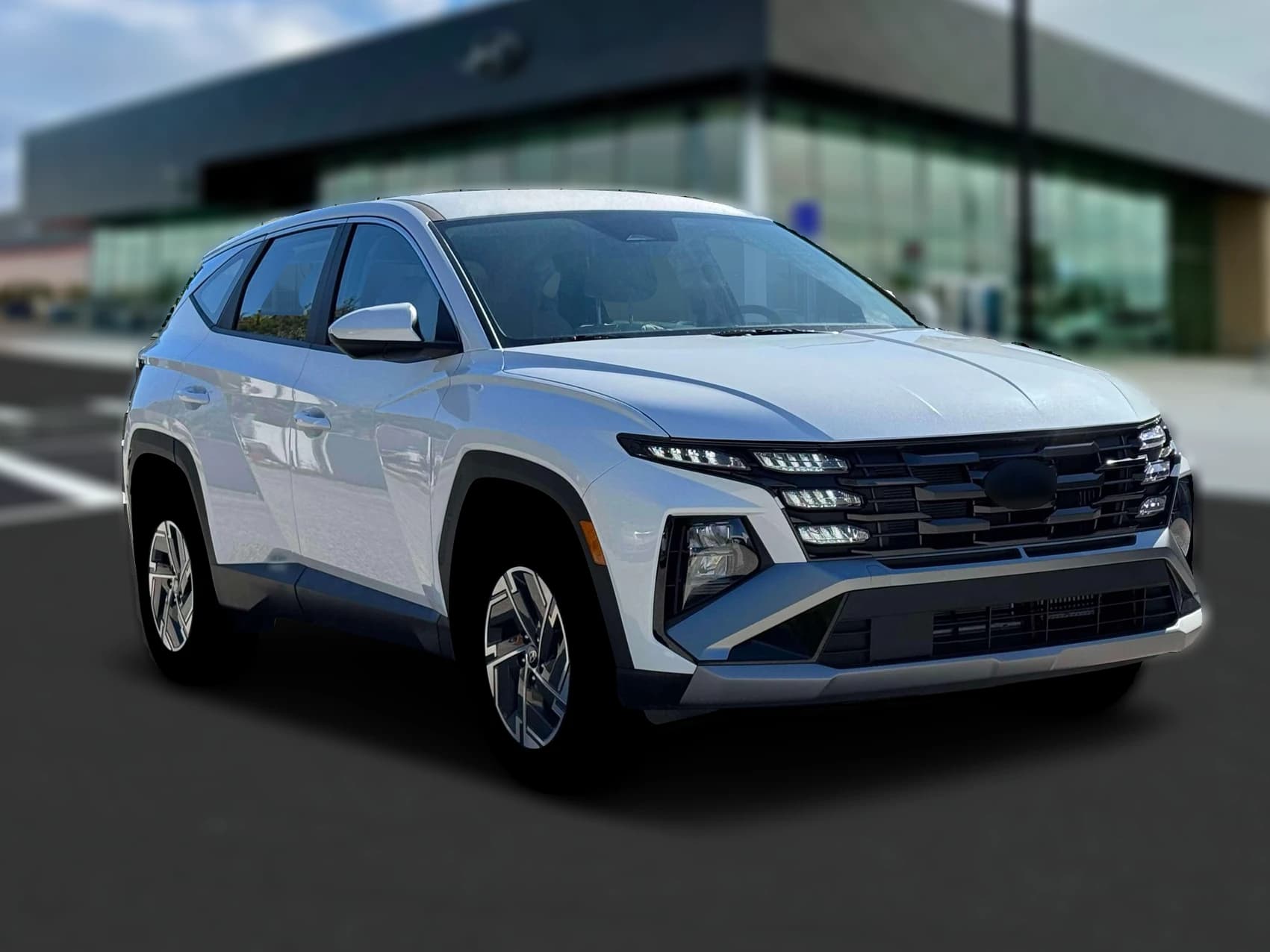 Hyundai Tucson Hybrid Blue SE AWD 2026 — side view