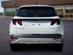 Hyundai Tucson Hybrid Blue SE AWD 2026 — side view