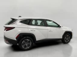 Hyundai Tucson Hybrid Blue SE AWD 2026 — side view