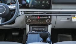 Hyundai Tucson Hybrid Blue SE AWD 2026 — side view