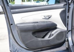 Hyundai Tucson Hybrid Blue SE AWD 2026 — side view