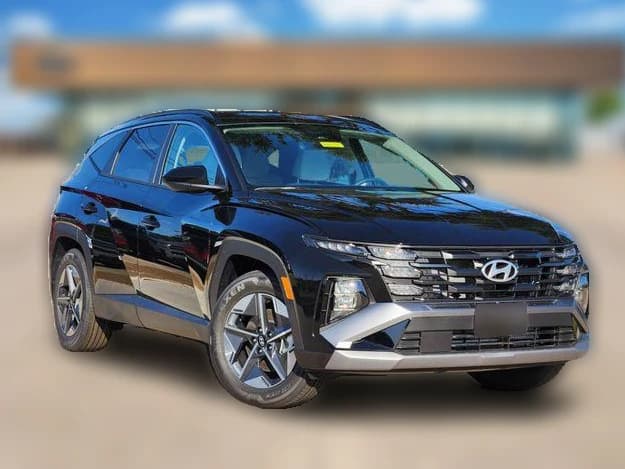 Hyundai Tucson Hybrid SEL FWD 2026 — side view