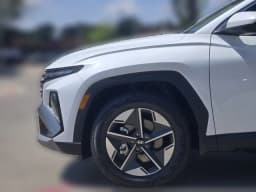 Hyundai Tucson Hybrid SEL FWD 2026 — side view
