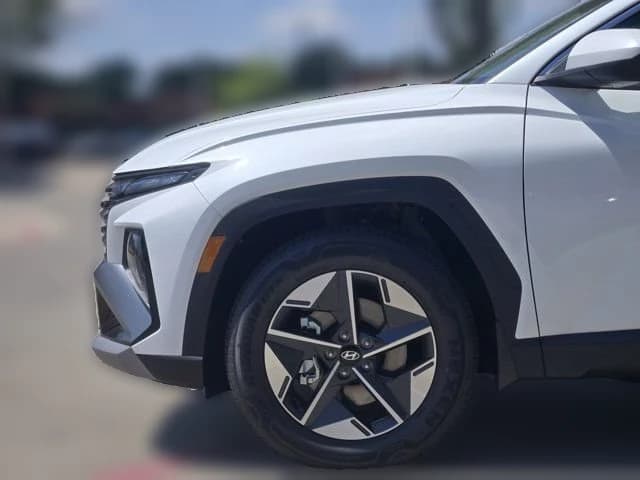 Hyundai Tucson Hybrid SEL FWD 2026 — side view