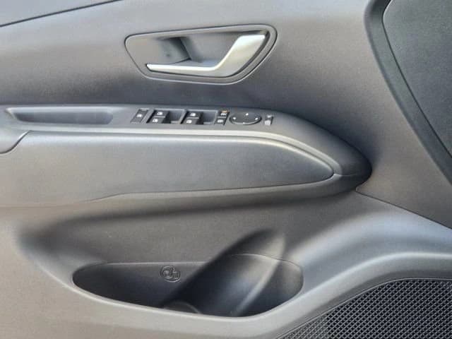 Hyundai Tucson Hybrid SEL FWD 2026 — side view