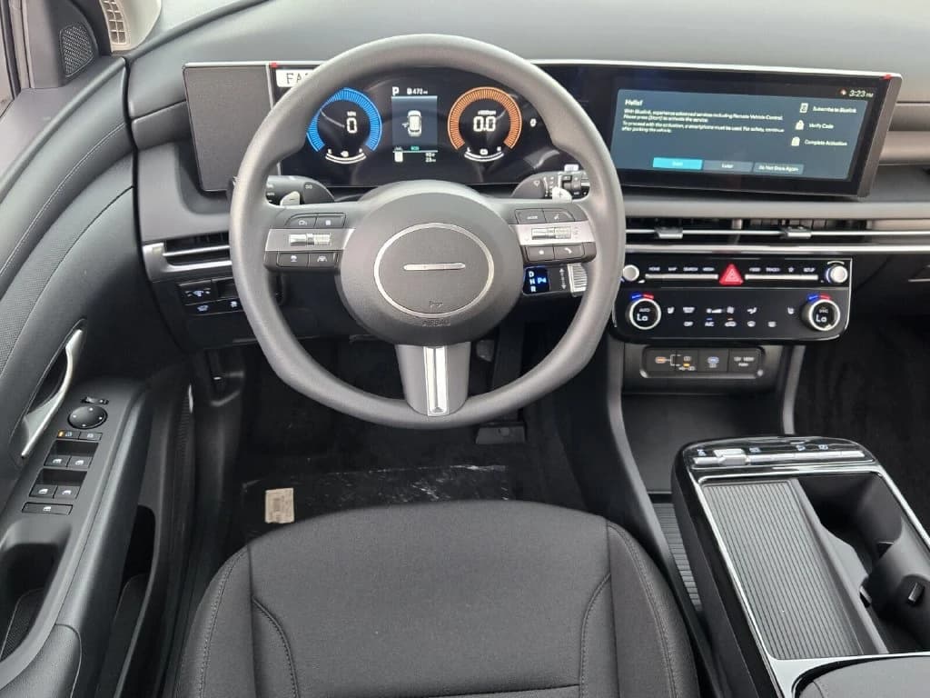 Hyundai Tucson Hybrid SEL AWD 2026 — side view