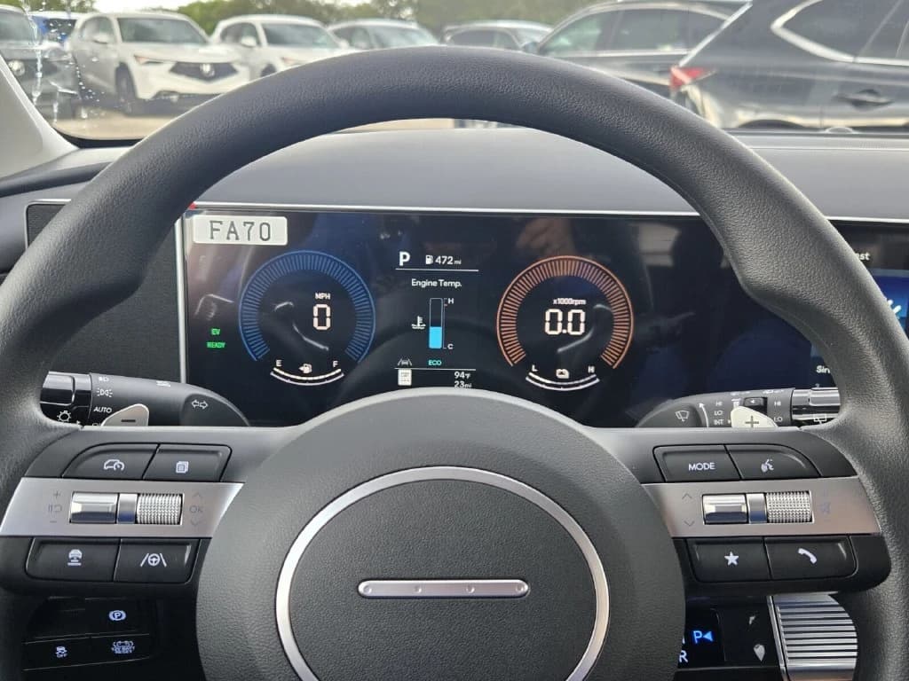 Hyundai Tucson Hybrid SEL AWD 2026 — side view