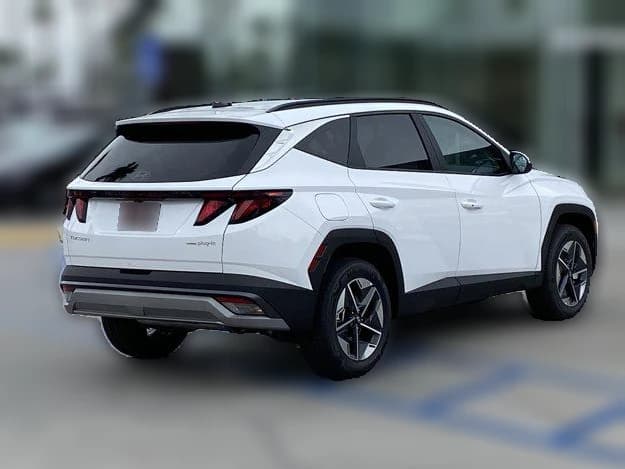 Hyundai Tucson Plug-In Hybrid SEL AWD 2026 — side view