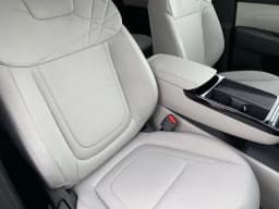 Hyundai Tucson Plug-In Hybrid SEL AWD 2026 — side view