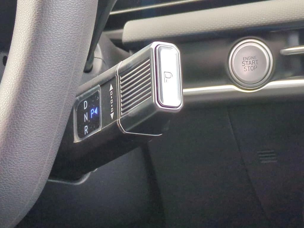 Hyundai Tucson Plug-In Hybrid SEL AWD 2026 — side view