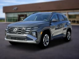 Hyundai Tucson Plug-In Hybrid SEL AWD 2026 — side view