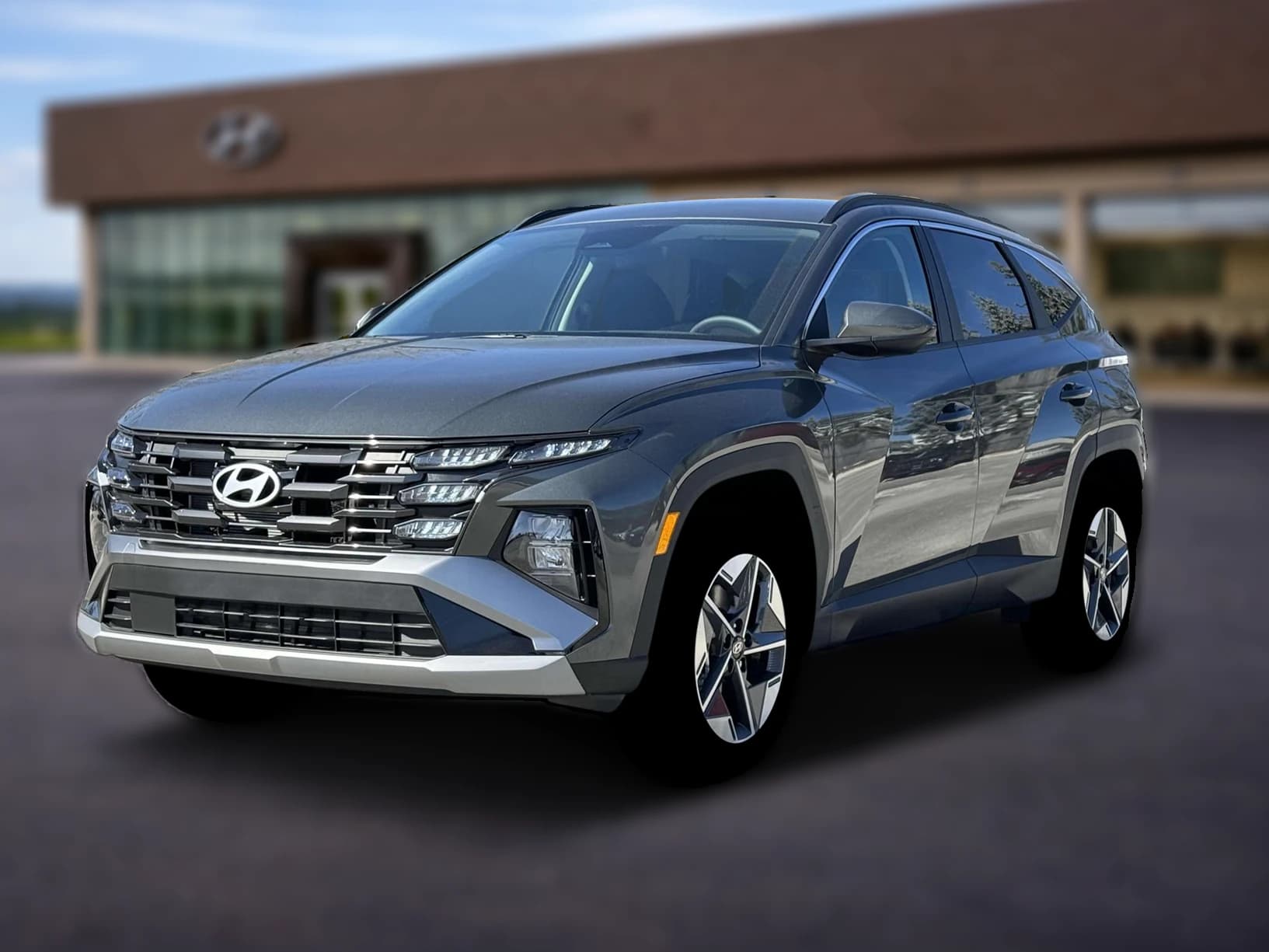 Hyundai Tucson Plug-In Hybrid SEL AWD 2026 — side view