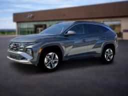 Hyundai Tucson Plug-In Hybrid SEL AWD 2026 — side view