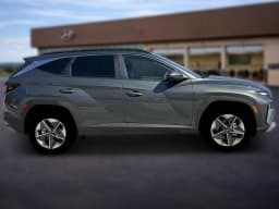 Hyundai Tucson Plug-In Hybrid SEL AWD 2026 — side view