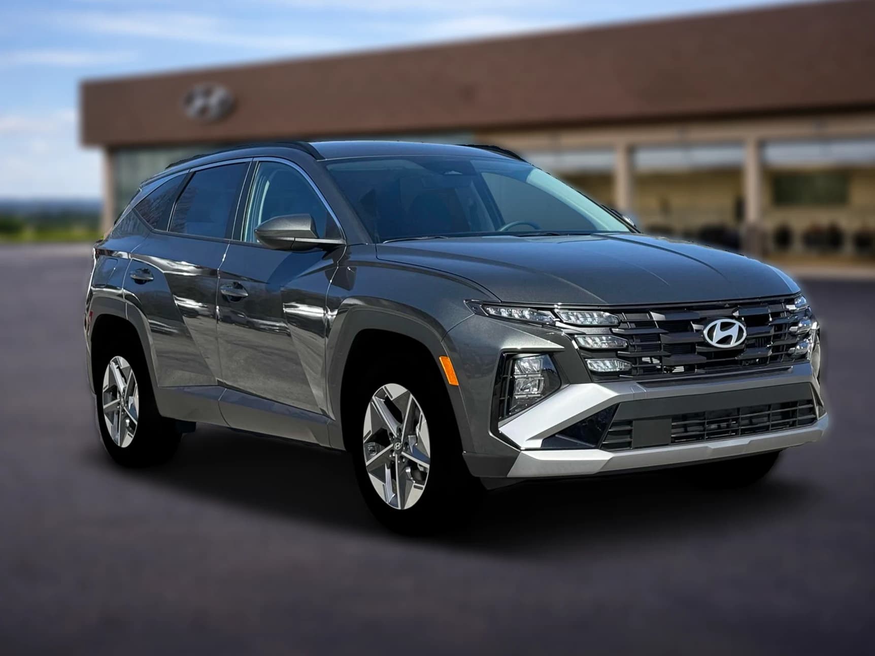 Hyundai Tucson Plug-In Hybrid SEL AWD 2026 — side view