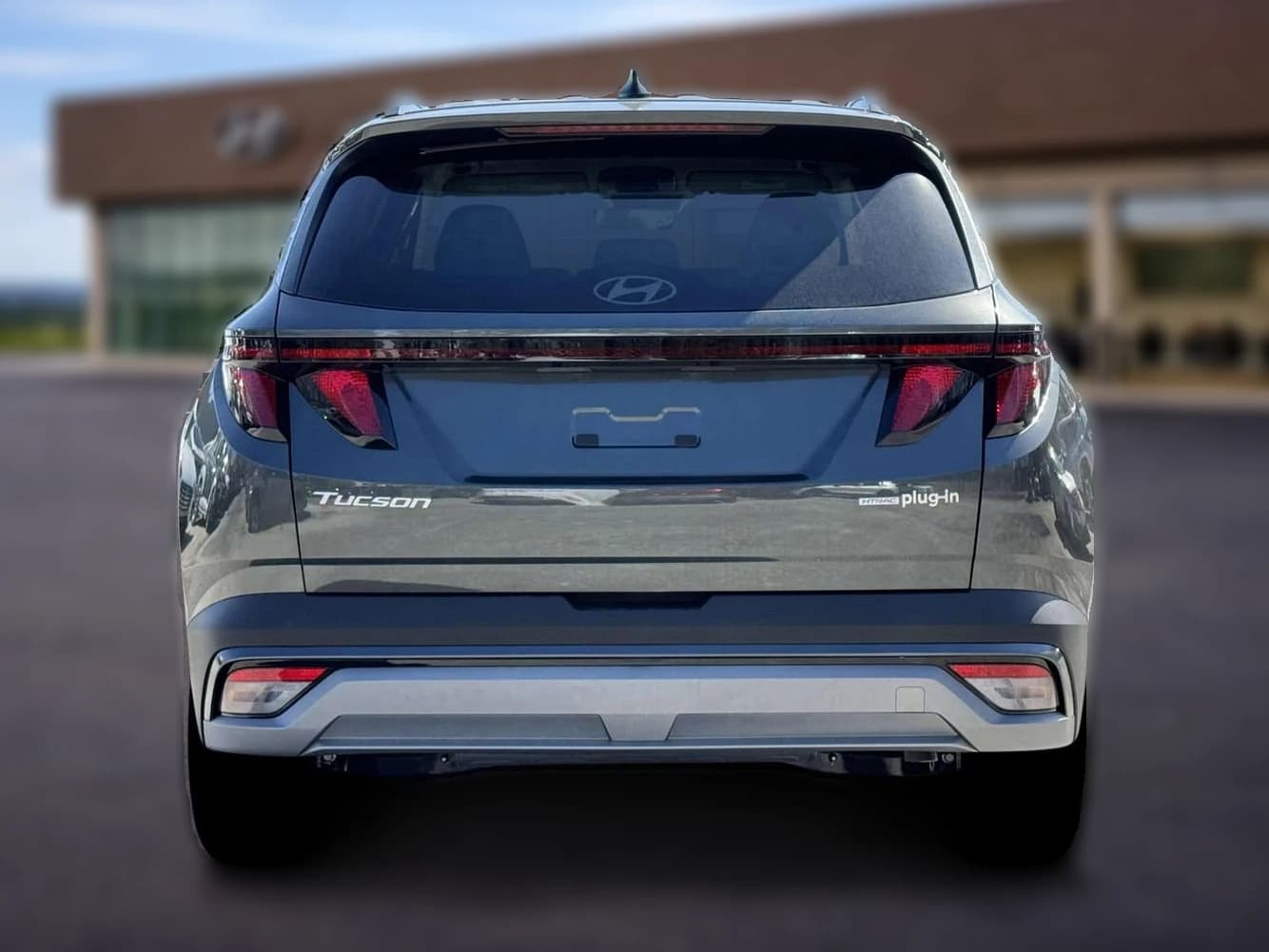 Hyundai Tucson Plug-In Hybrid SEL AWD 2026 — side view