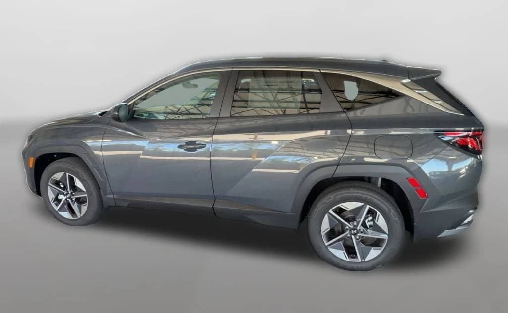 Hyundai Tucson Plug-In Hybrid SEL AWD 2026 — side view