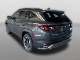 Hyundai Tucson Plug-In Hybrid SEL AWD 2026 — side view