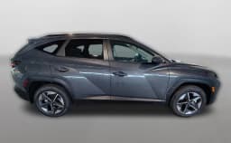 Hyundai Tucson Plug-In Hybrid SEL AWD 2026 — side view