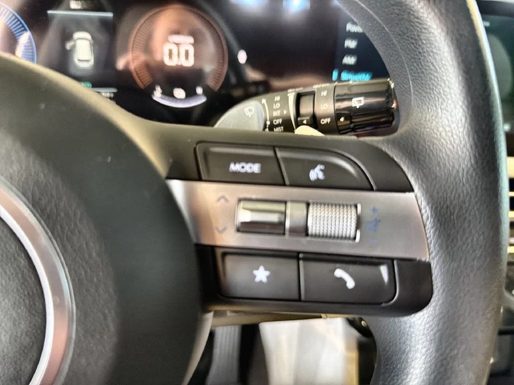 Hyundai Tucson Plug-In Hybrid SEL AWD 2026 — side view