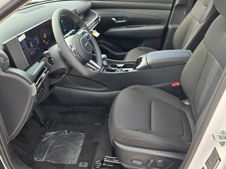 Hyundai Tucson Plug-In Hybrid SEL AWD 2026 — side view