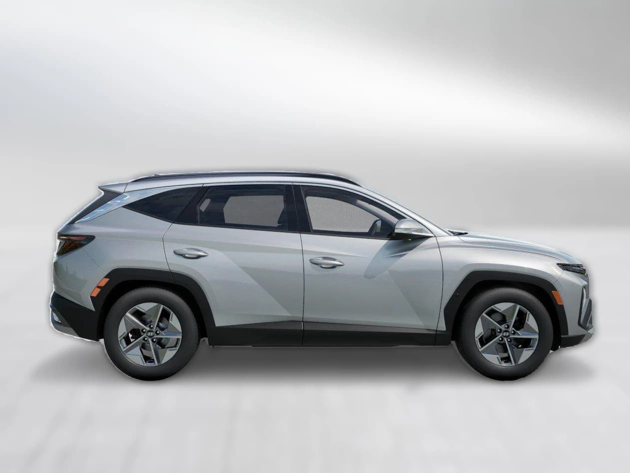 Hyundai Tucson Hybrid SEL Convenience AWD 2026 — side view