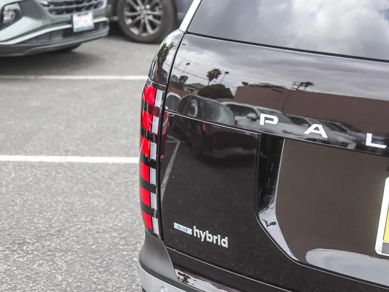 Hyundai Palisade Hybrid Blue SEL Premium 8P FWD 2026 — side view