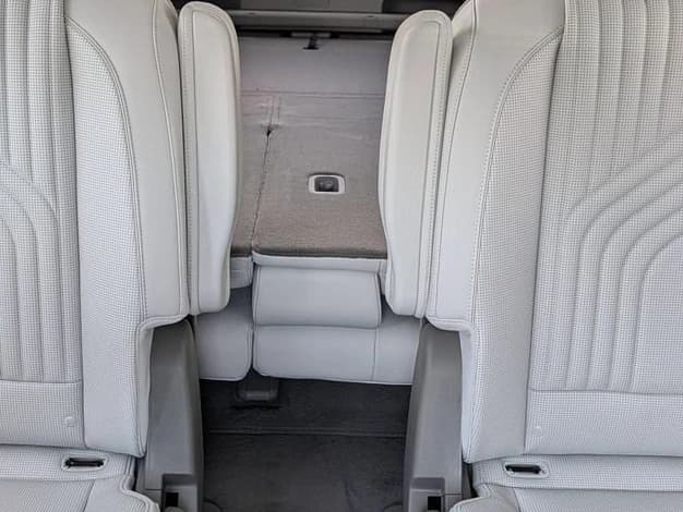Hyundai Palisade Hybrid SEL Premium 7P AWD 2026 — side view